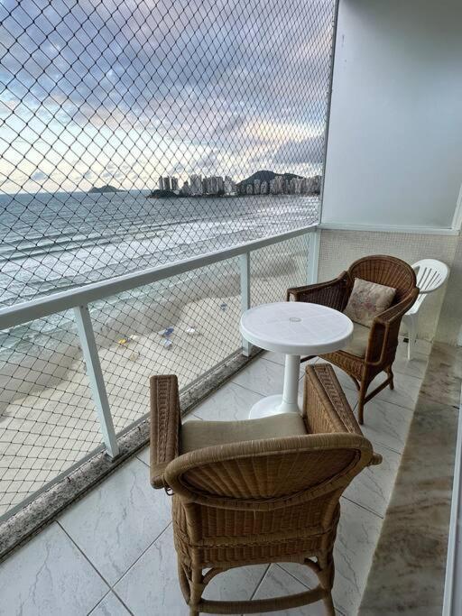 Hermoso Dpto Con Vista Frontal Al Mar Pitangueiras Guarujá Zewnętrze zdjęcie